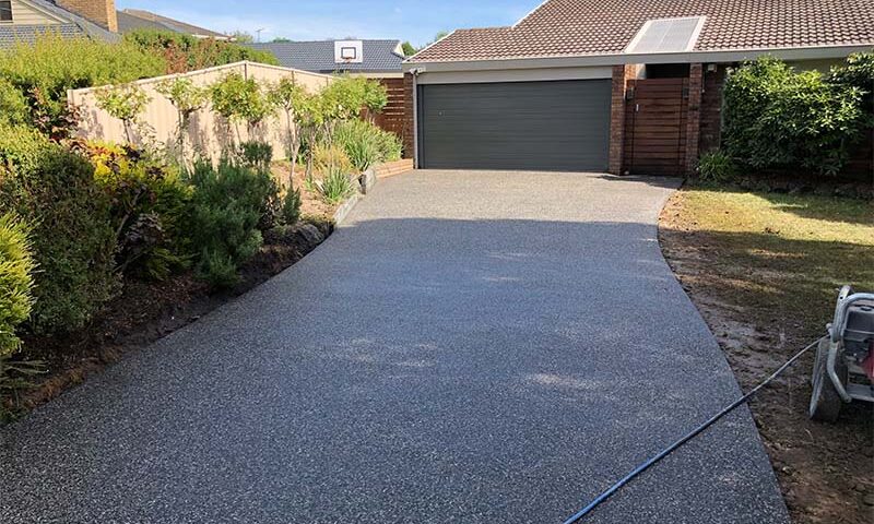 The Benefits and Drawbacks of Concrete and Asphalt Driveways in Melbourne