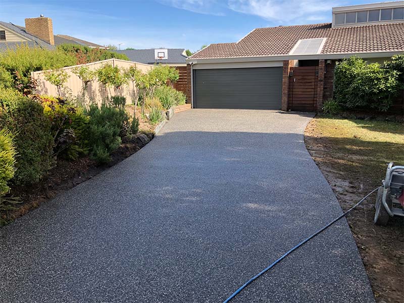 The Benefits and Drawbacks of Concrete and Asphalt Driveways in Melbourne
